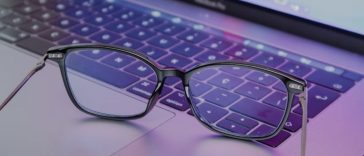 Stylish Blue-Light Glasses Trends You’ll Love in 2025