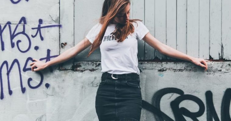 Stunning Denim Maxi Skirts to Elevate Your Vintage Style